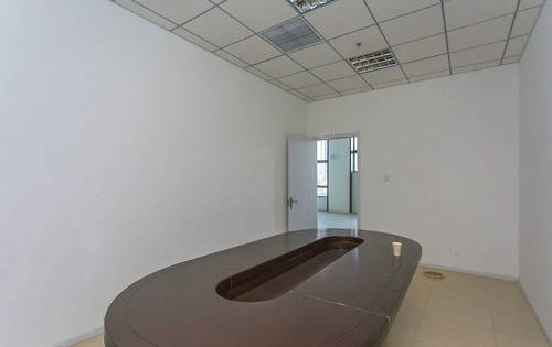 寰太大厦出租实拍图3